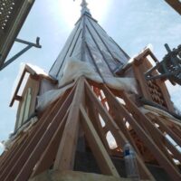 Clocher nesmy pose et coyaulure